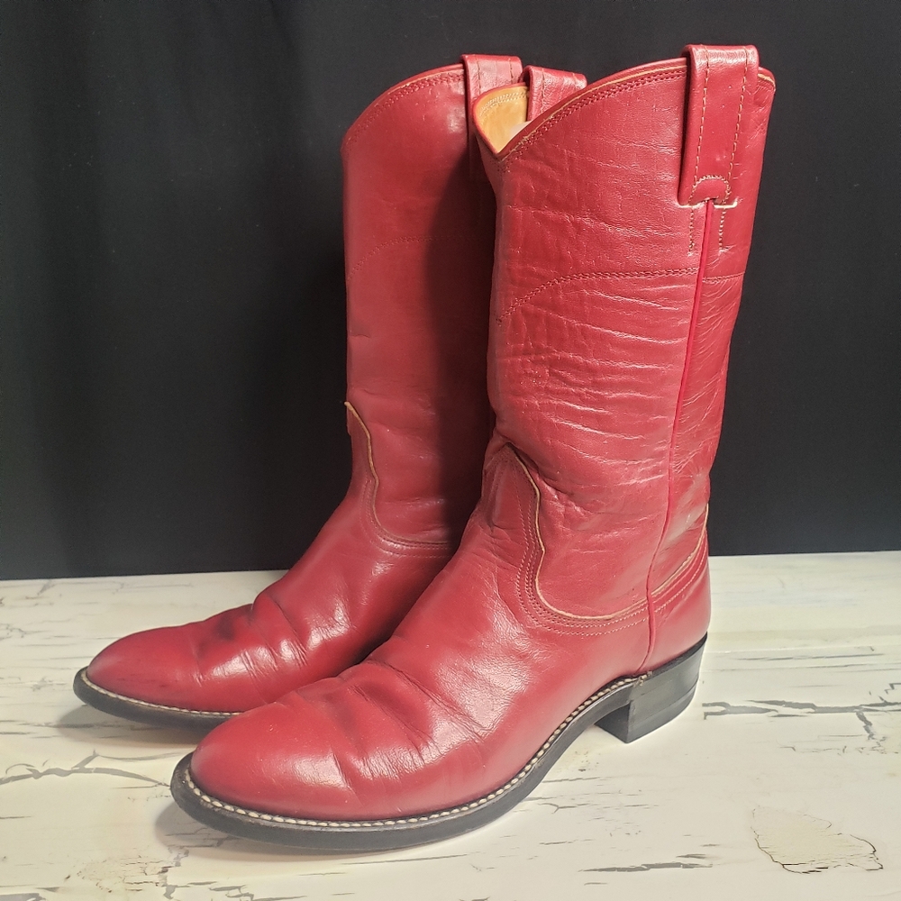 Nocona 'Wildflower' Ropers in Red - Youth size 3.5 or Women's size 5.5